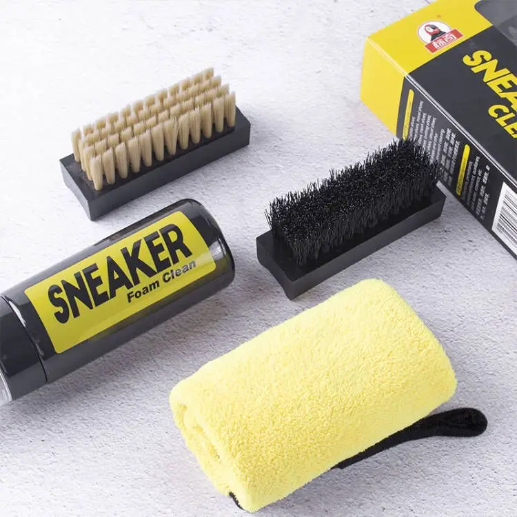 منظف أحذية رياضية رغوي خالي من - مراجعة Sneaker Cleaning Kit وسعره